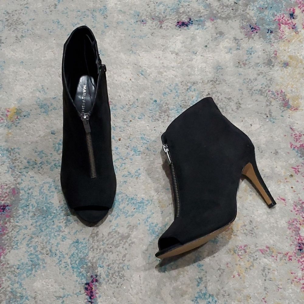 Marc Fisher Peep Toe Heeled Ankle Boots in Black Size 8.5
